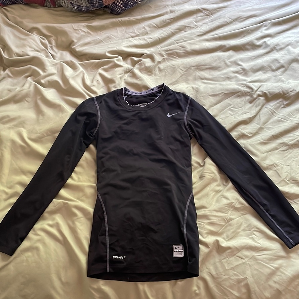 nike pro athletic shirt